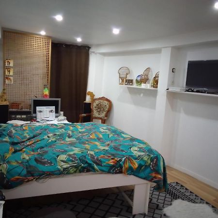 Chambre Chez L'Habitant Saint-Pierre-le-Moûtier エクステリア 写真