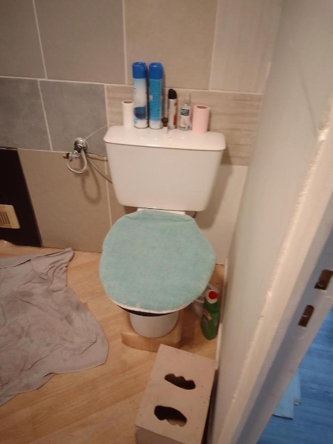 Chambre Chez L'Habitant Saint-Pierre-le-Moûtier エクステリア 写真