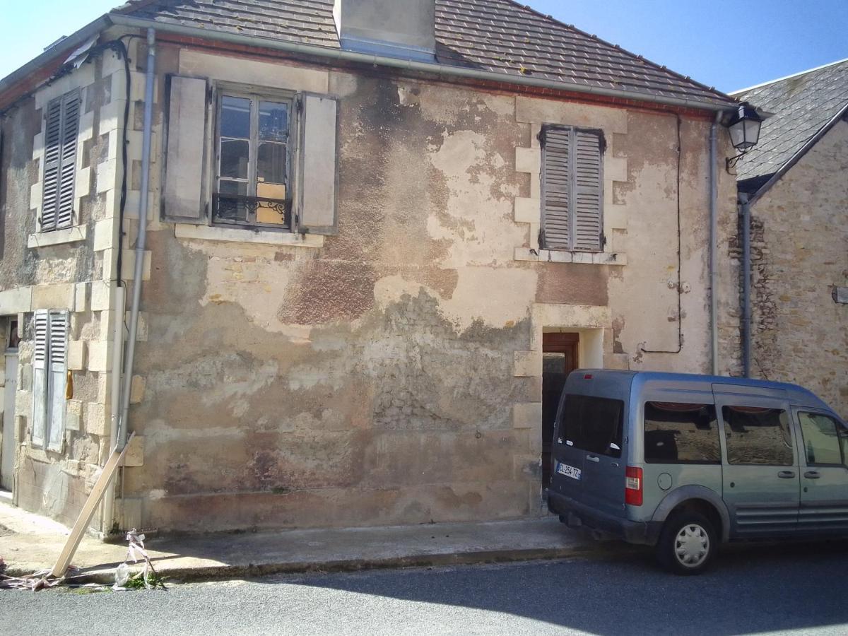 Chambre Chez L'Habitant Saint-Pierre-le-Moûtier エクステリア 写真